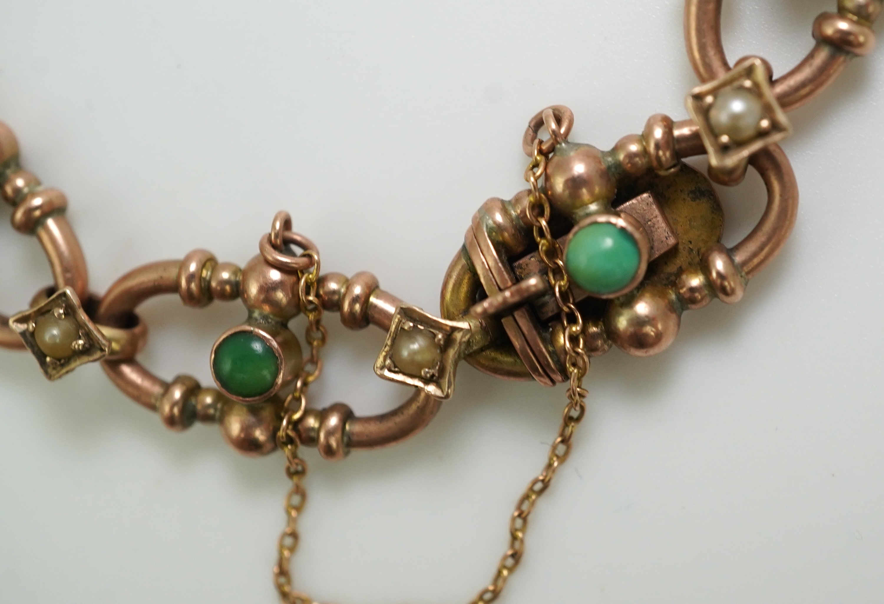 An Edwardian seed pearl and turquoise bracelet, early 20th century